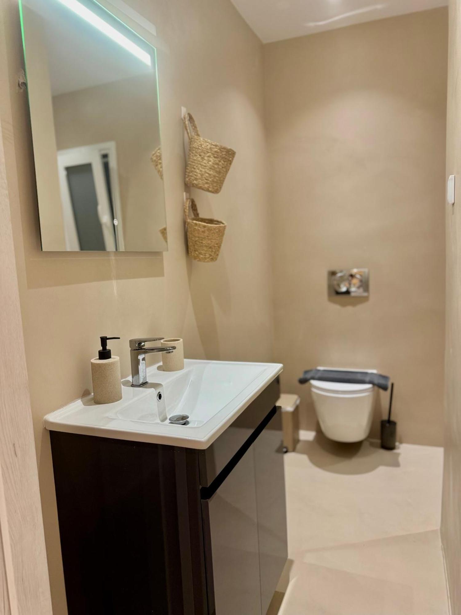אתונה Grace Apartment Next To The Akropolis מראה חיצוני תמונה